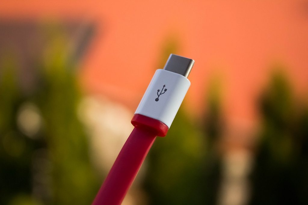 Die Vorteile von USB-C gegenüber Lightning beim iPhone 15